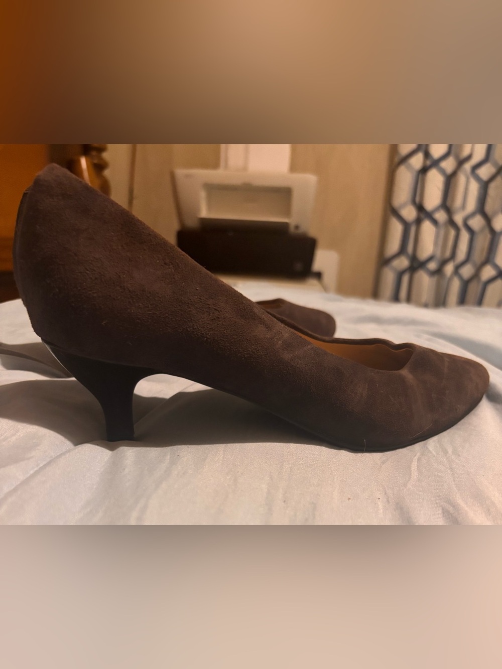 Trotters Brown Suede Low Kitten Heel Pumps - Picture 10 of 13